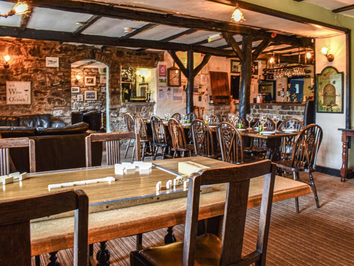 The Moorcock Inn 霍伊斯 外观 照片